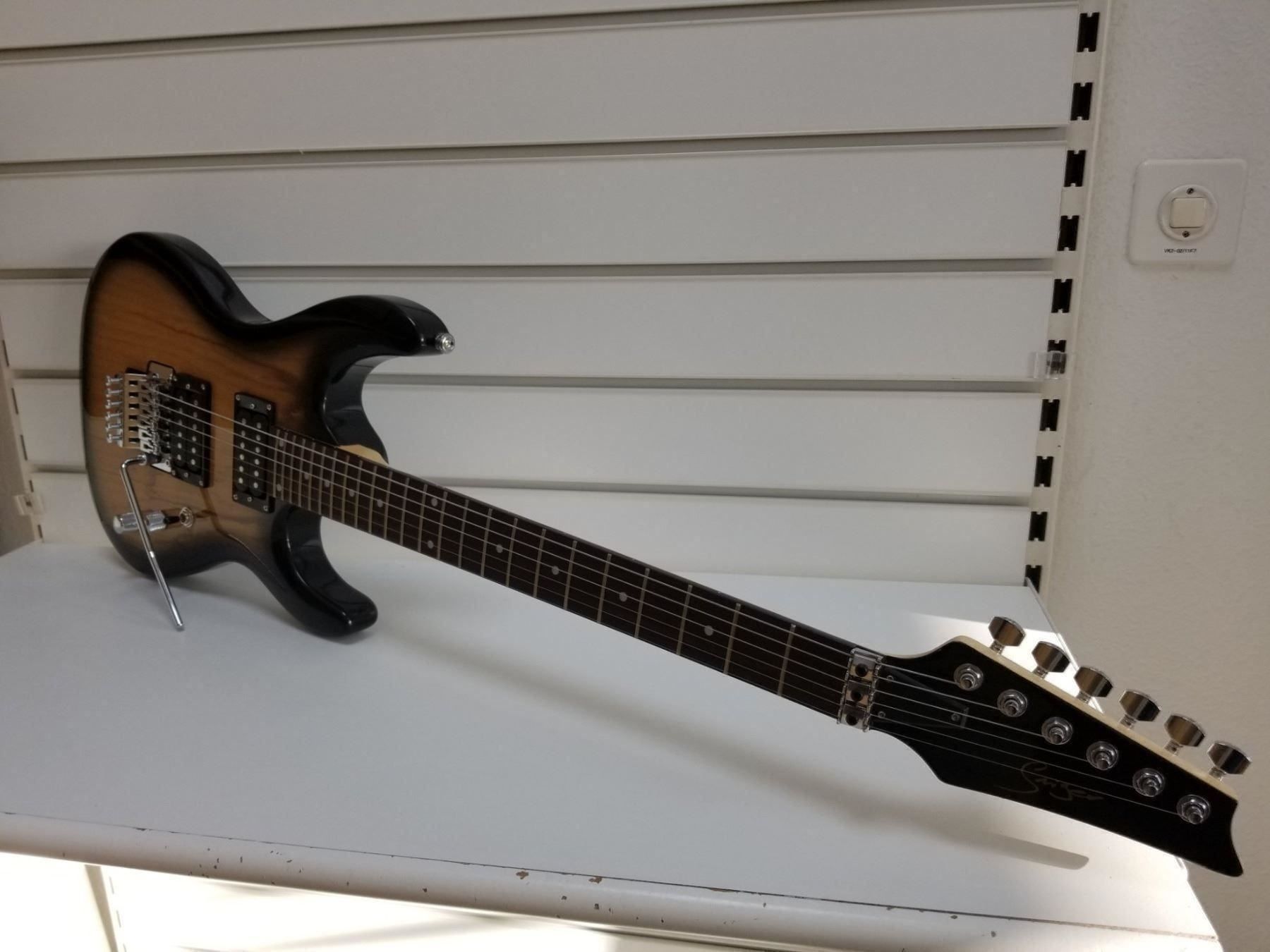 Strumenti musicali: e-gitarre Swiger L-G8  , neuwertig – Nuovo (secondo la descrizione) da Glattbrugg venduto da Swissmusik