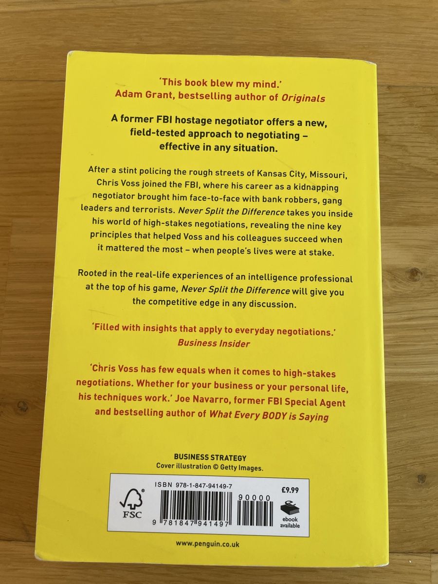 Livres: Chris Voss „Never Split the Difference“ – D'occasion à Zürich par Linda_ga 1