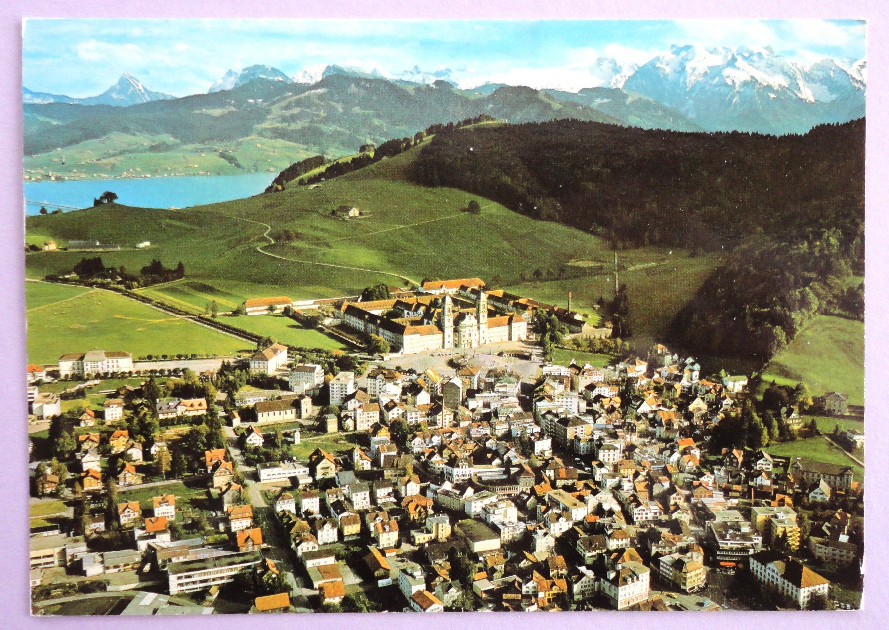 Cartoline postali: Einsiedeln mit Sihlsee – Difettoso da Fétigny venduto da Billy2miny