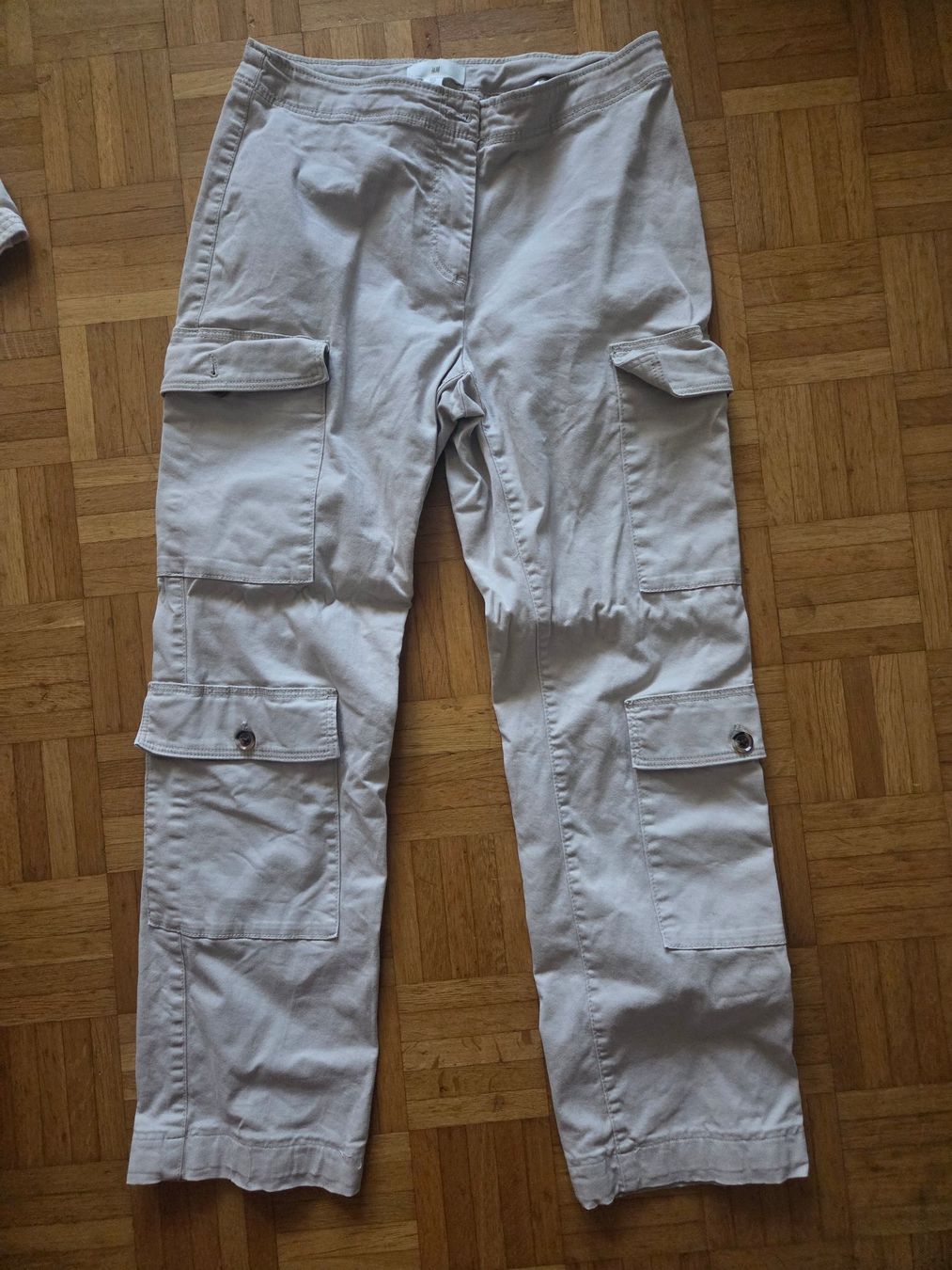 Pantaloni: 4 Hosen Gr. 40 – Usato da Basel venduto da grandfamily 3