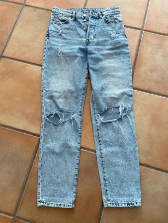 Mom Jeans mit Löcher von H&M, Gr. 36