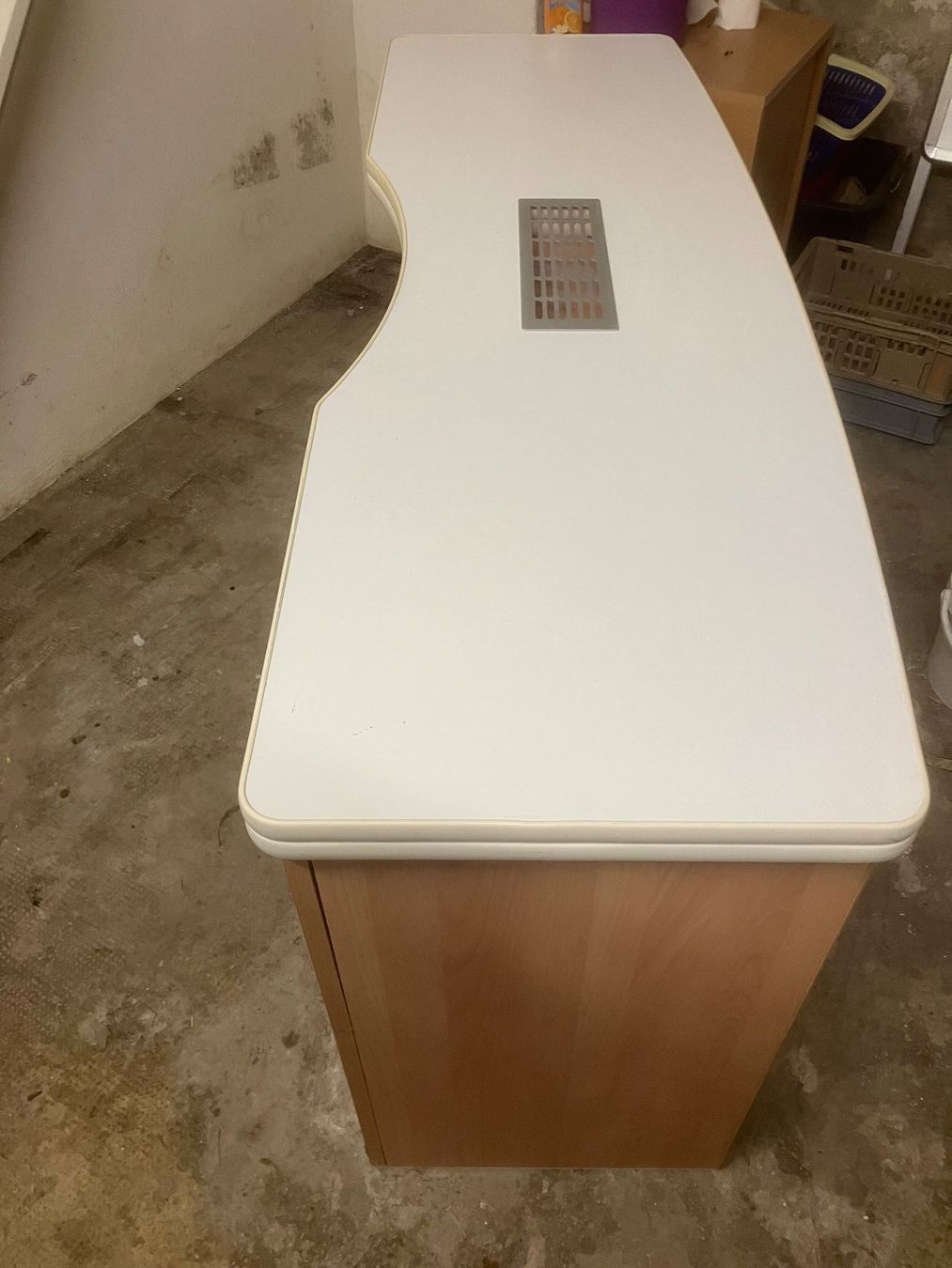Tavoli: Table pour onglerie – Usato da Tavannes venduto da dada017 1
