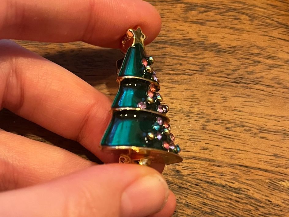 Spille & Fermagli: Weihnachtsbaum Brosche 🎄 – Nuovo e nell'imballaggio originale da Gams venduto da Mariawicca 4