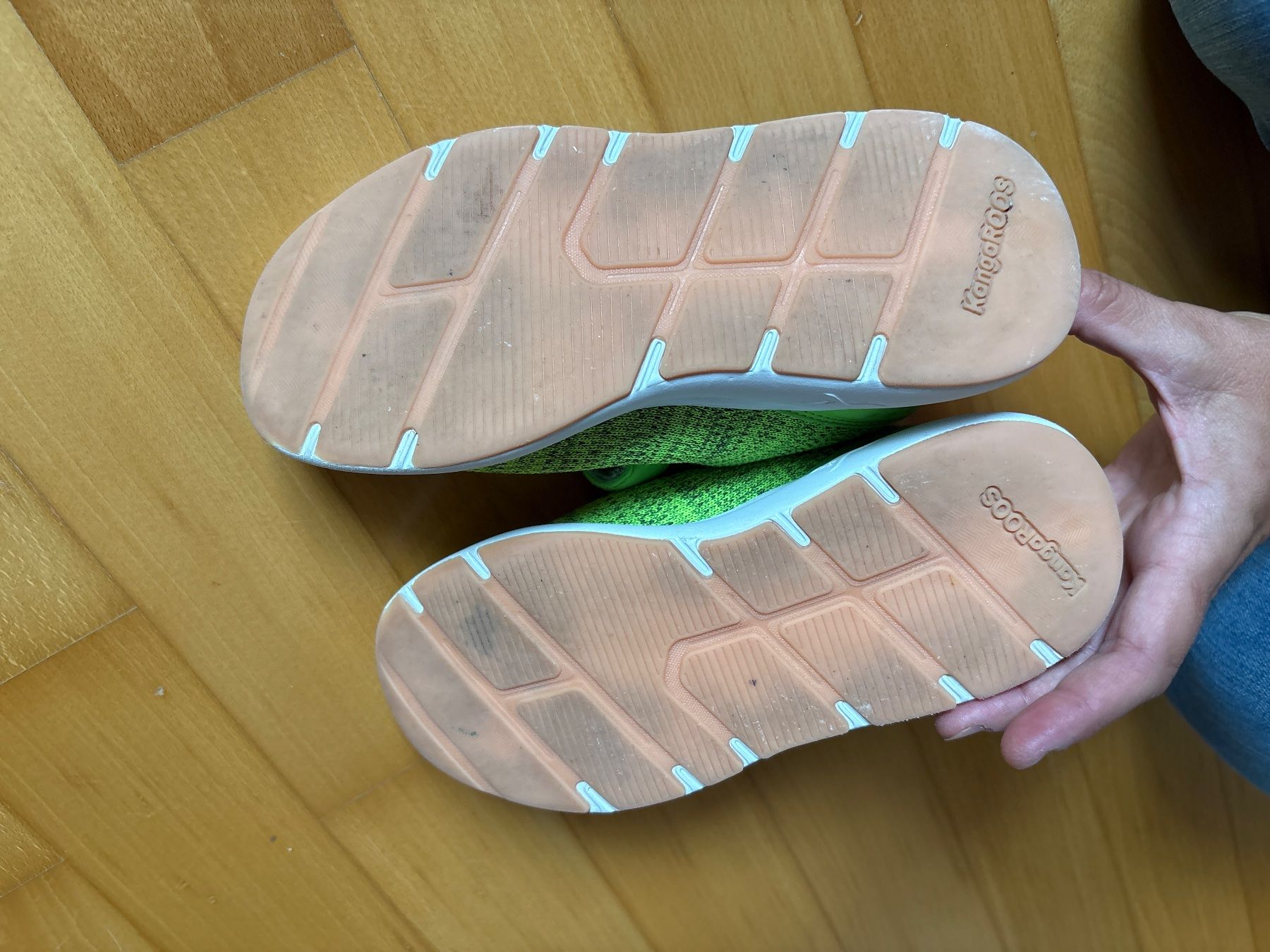 Scarpe per ragazzi: Kangaroos gr 31 – Usato da Effretikon venduto da MarthaK. 1