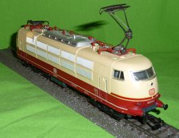 DB E 103 113-7 Schnellfahrlok Mär. 3357 analog BESPIELT 391*