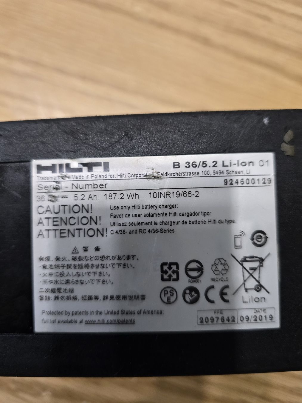 Hilti Caricatori & Batterie: Hilti Ladegärat und akku – Usato da Embrach venduto da sze_cl8y 8