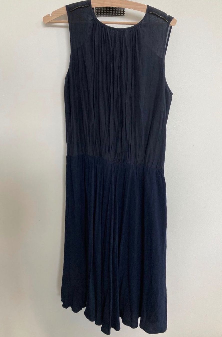 Hugo Boss Vestiti: Hugo Boss dunkelblau Kleid – Usato da Muhen venduto da Cottoneyes