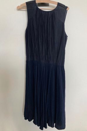 Hugo Boss dunkelblau Kleid
