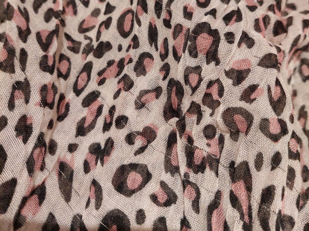 Foulard & Sciarpe: Schal mit Leo-Muster – Usato da Brunnen venduto da Livianda 1