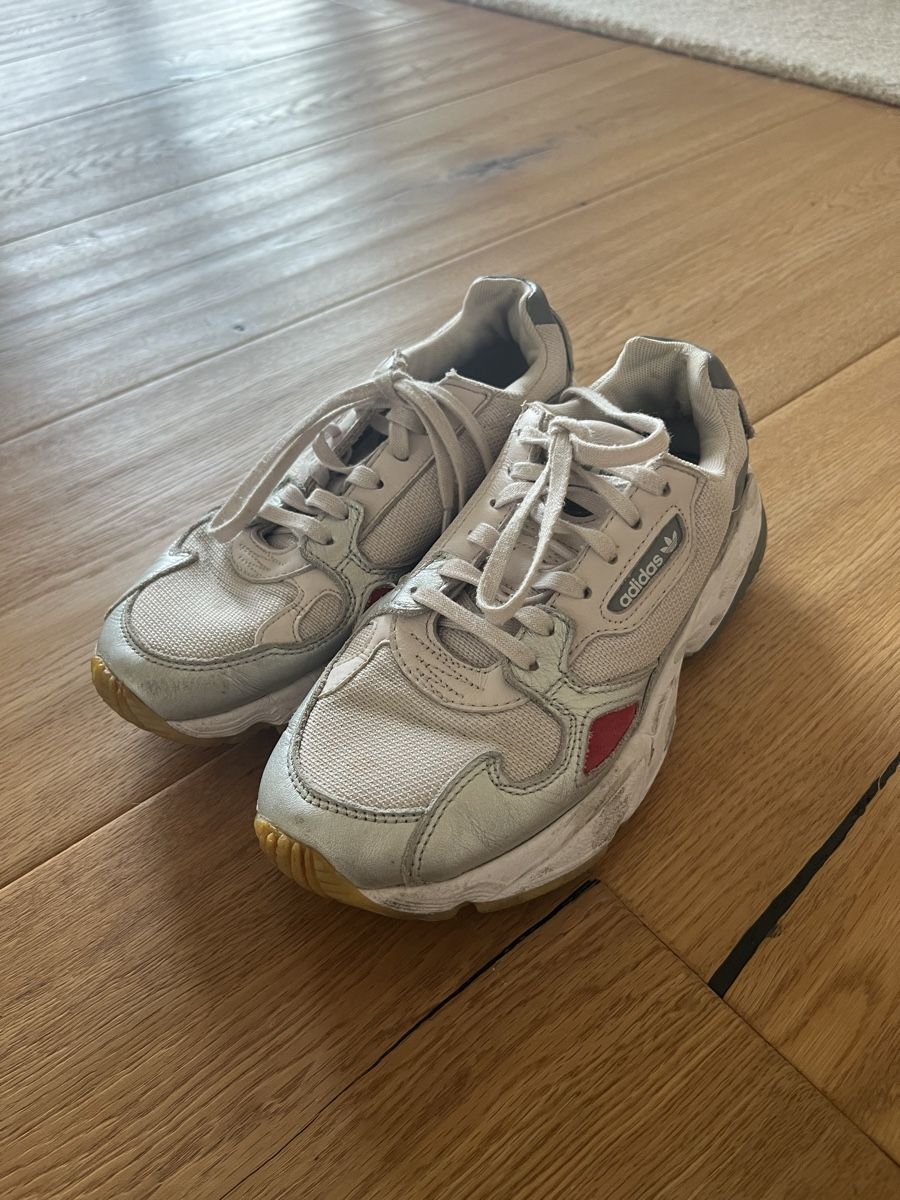 Adidas Scarpe da uomo: Adidas Falcon Damenschuhe, Grösse 36 – Usato da Riehen venduto da SalomeTramer 1