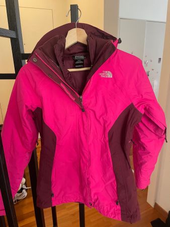 The North Face women’s ski jacket, size XS, top condition