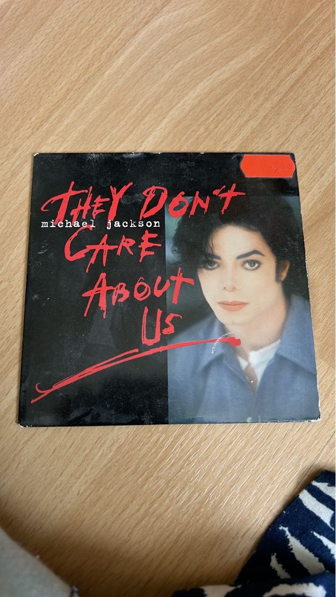 CDs: Michael Jackson They Don't Care About Us CD – D'occasion à Herbetswil par rotekatze84