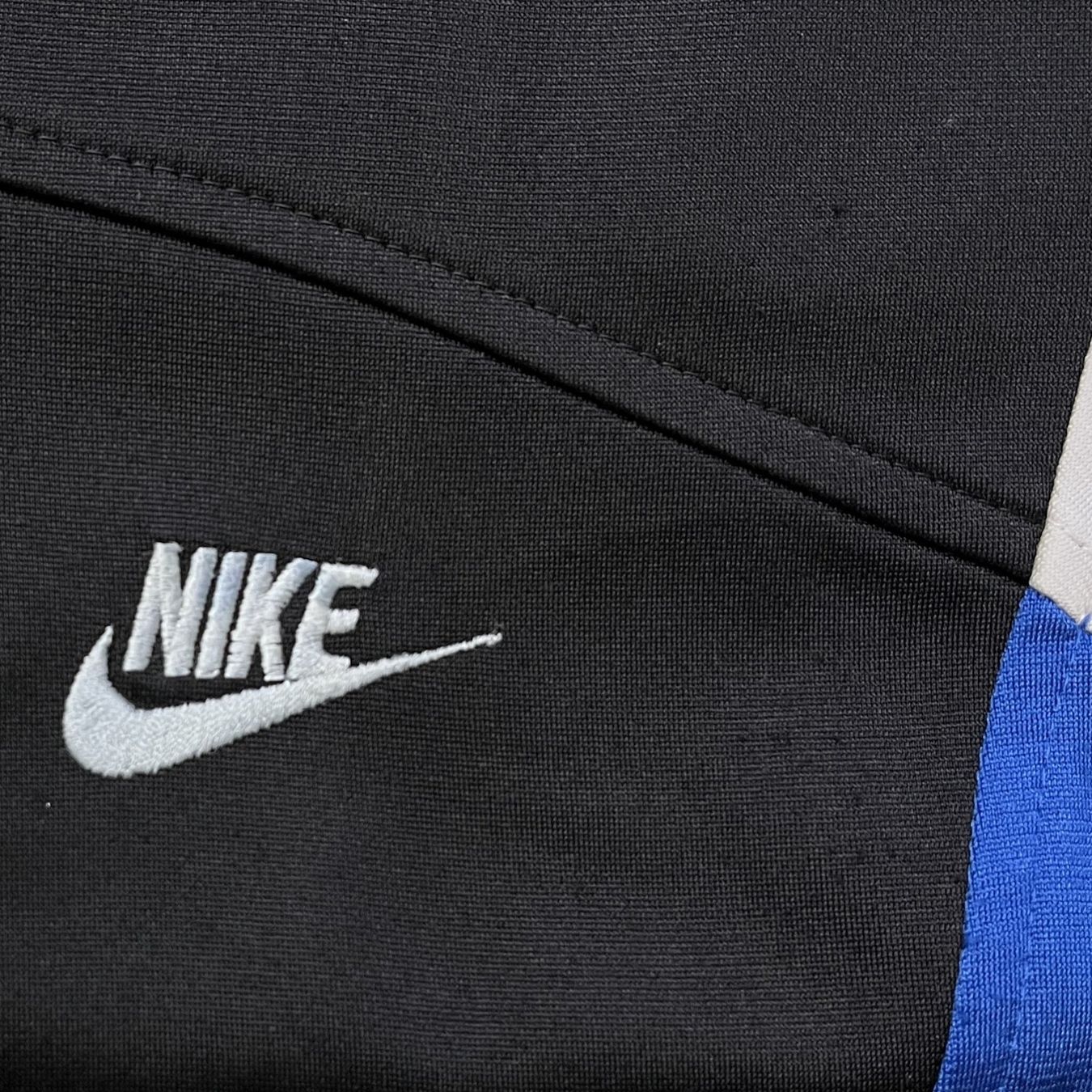 Nike Giacche: Vintage Nike Zipped Jacket (S) – Usato da Chamoson venduto da Sapoloshop 1