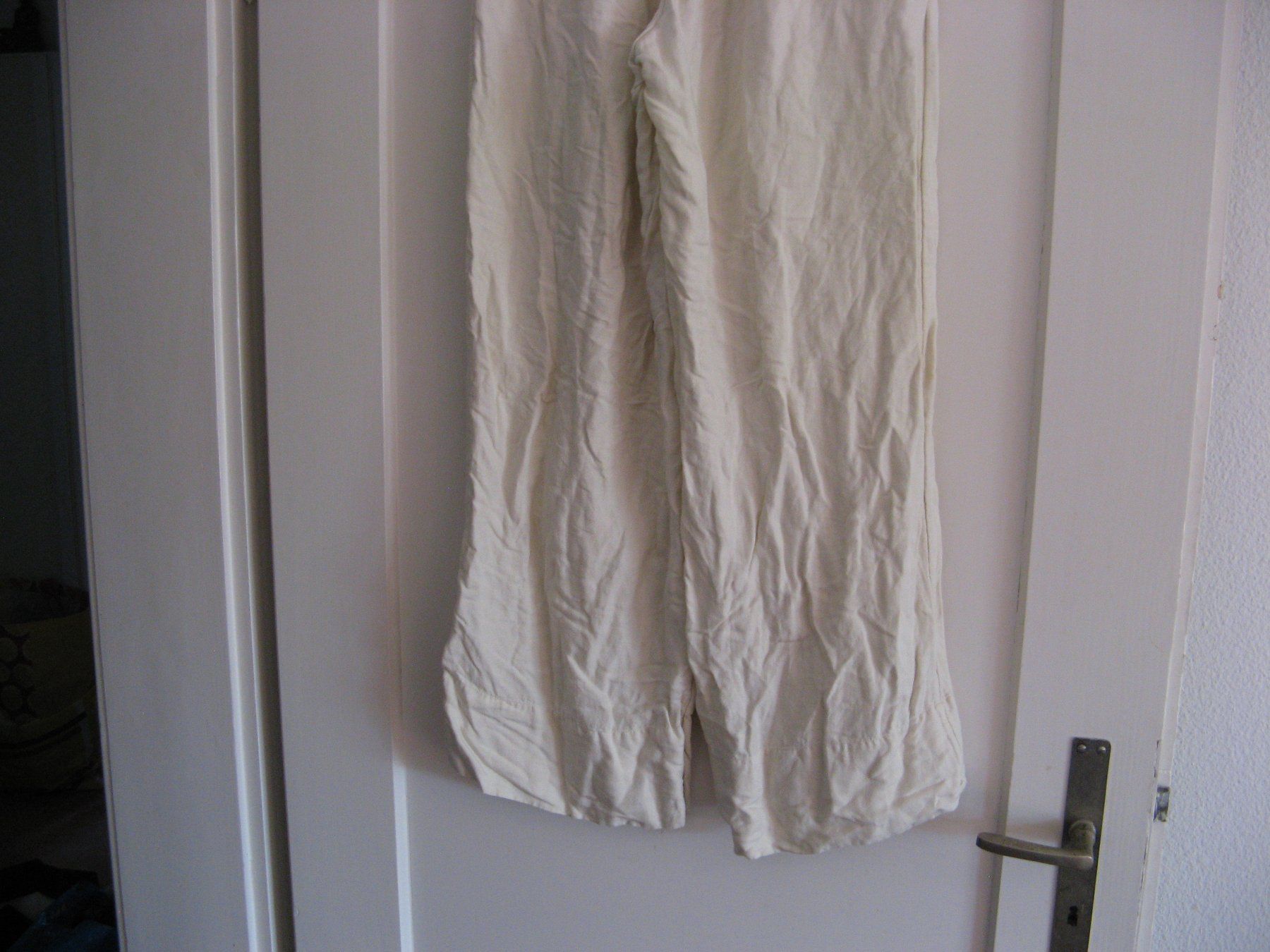 Na-kd Pantaloni: beige Sommerhose Na-kd Gr. 36 – Usato da Zürich venduto da apil 5
