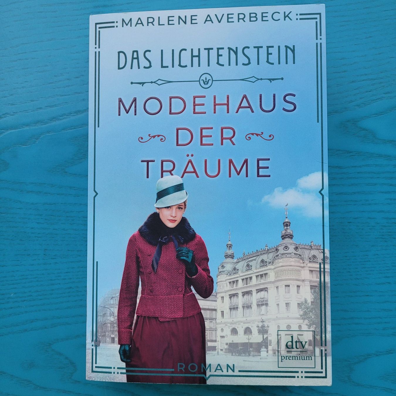Bücher: Marlene Averbeck- Das Lichtenstein/ Modehaus der Träume – Gebraucht aus SCHÜBELBACH von CoKaHa