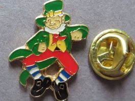 PIN, LÄNDER IRLAND LEPRECHAUN MASKOTTCHEN KOBOLD
