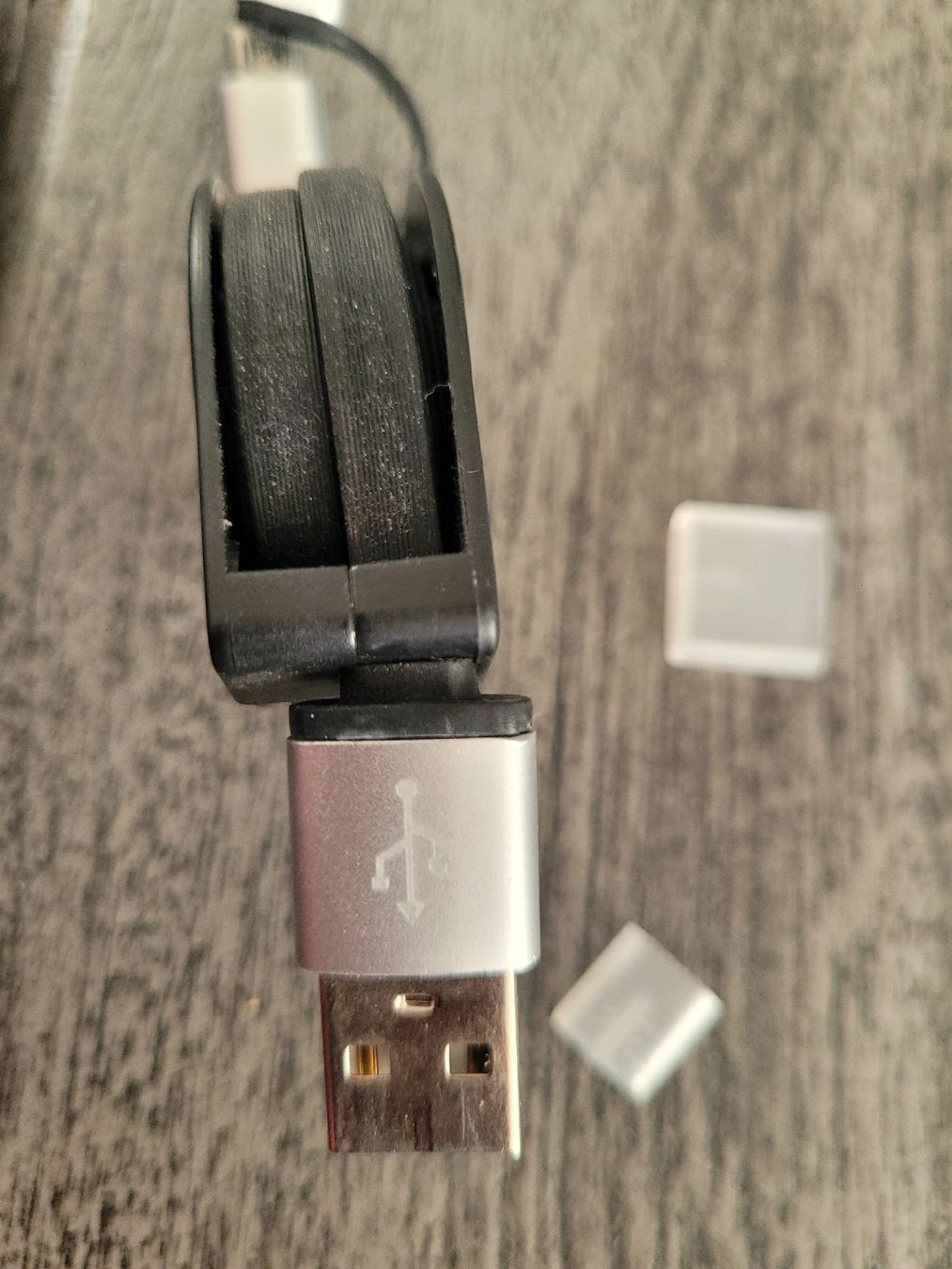Ladegeräte: 3 in 1 Ladekabel USB aufrollbar iPhone Micro USB – Neu und originalverpackt aus Bassersdorf von K1966 3