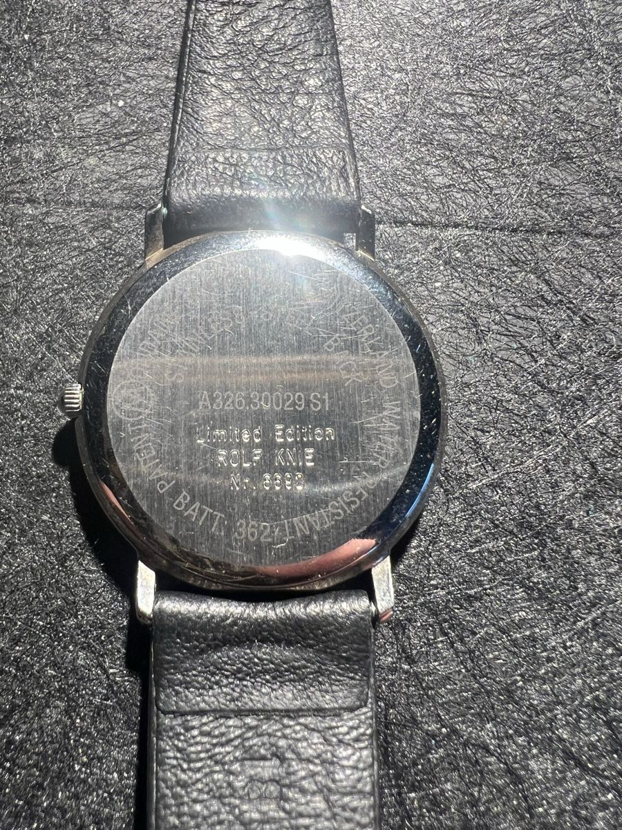 Mondaine Orologi: Mondaine Rolf Knie Uhr – Usato da Laufen venduto da groove60 2