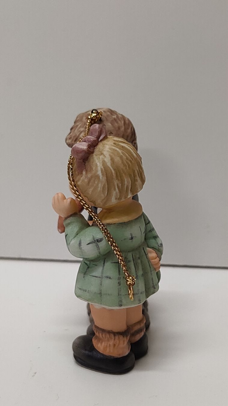 Hummel Statuette: Hummel Figur Mädchen, Goebel 1999 (W) – Usato da Neuenhof venduto da bro_9zsg 1