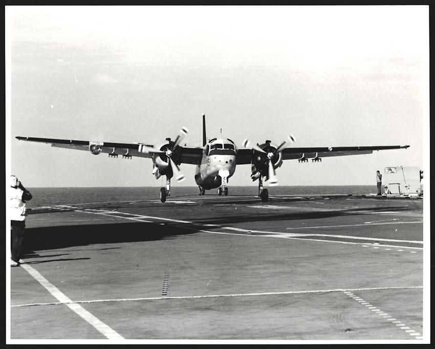 Fotografie &  Plakate: Fotografie Flugzeug Grumman S2E Tracker  – Gebraucht aus Berlin von bartko-reher