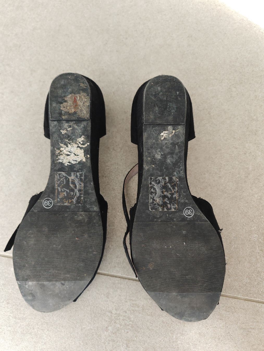 Nafnaf Scarpe da donna: Sandales compensées NafNaf noires taille 39 – Usato da Longirod venduto da ali_nsd5 2
