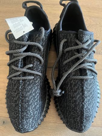 YEEZY BOOST 350
