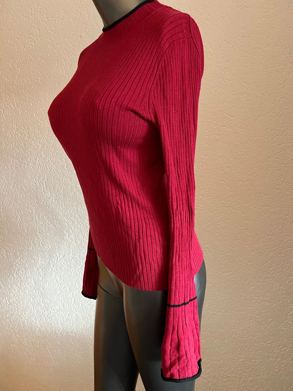 Maglioni & Felpe: Damen Strick Pullover Rot Langarm Gerippt Gr S M – Usato da Frenkendorf venduto da Style365 1