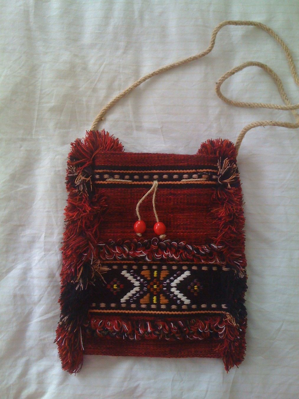 Sacs femmes: HANDGEMACHTE UKRAINISCHE TASCHE ROT – Neuf (Voir description) à Olten par Naja-Twins-Twins 5
