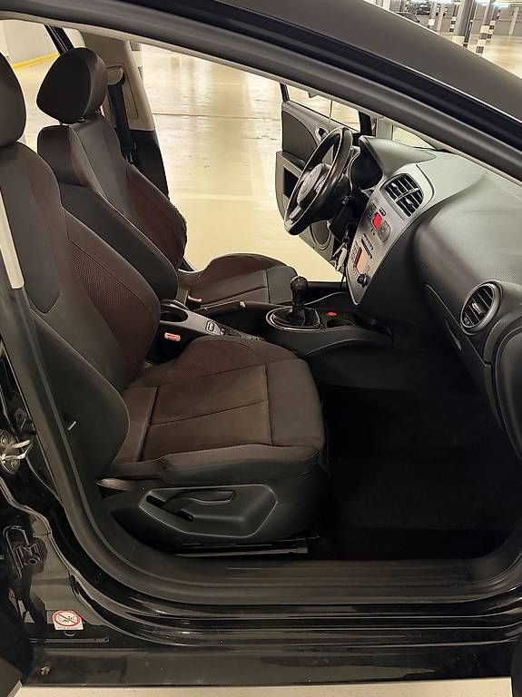 Seat Automobili: Seat Leon 2.0FSI, Frisch Mfk – Usato da Neuhausen venduto da lir_2nnh 4