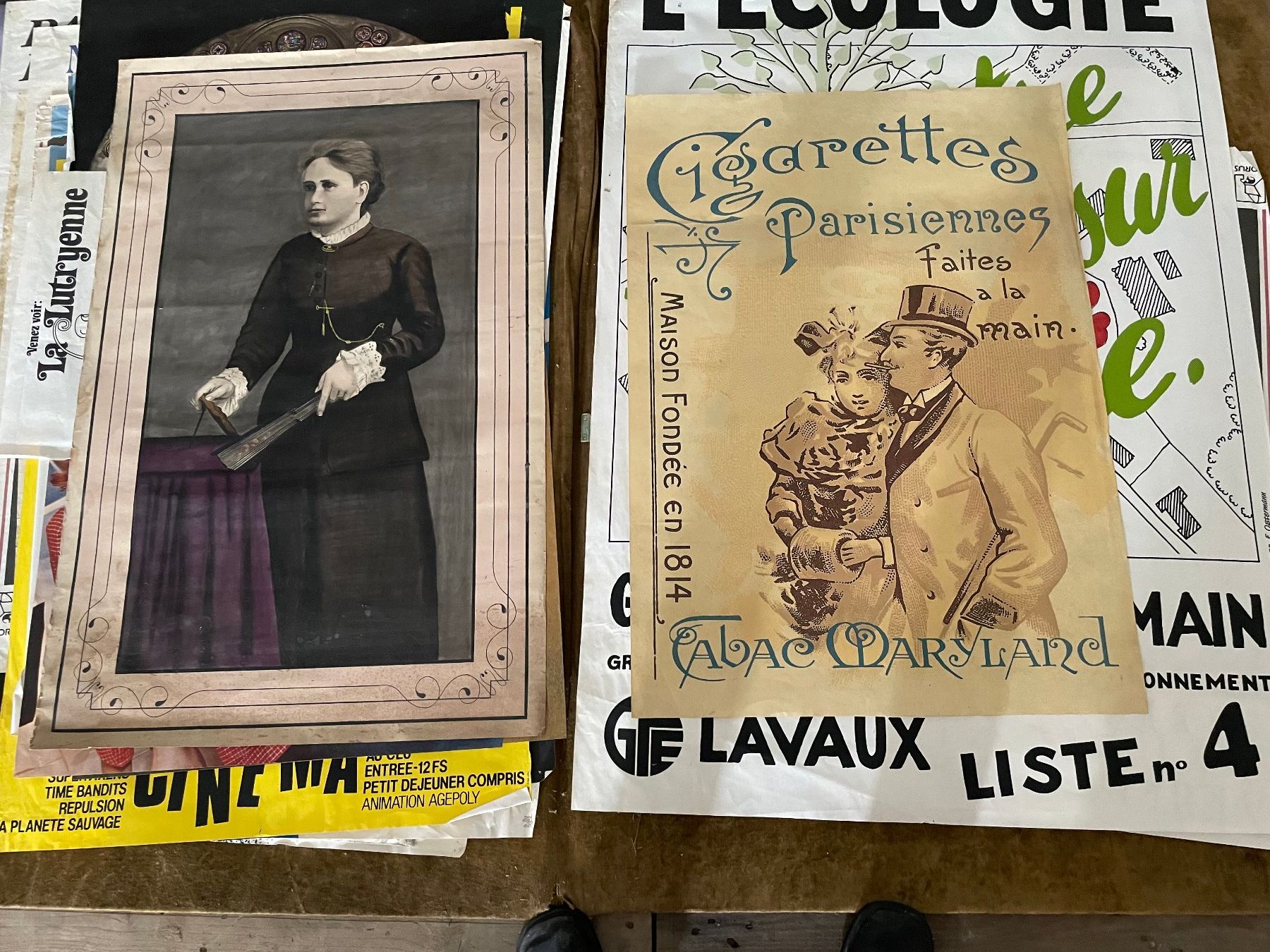 Poster & Bilder: Lots d affiches divers – Defekt aus La Croix (Lutry) von netrajet 3