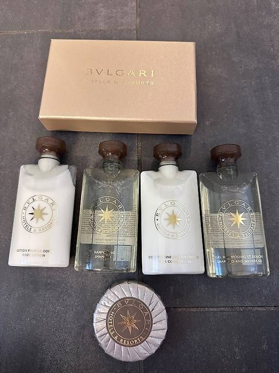 Altro per la cura del corpo: Bulgari Pflegeprodukte – Usato da Täuffelen venduto da Struchi1975