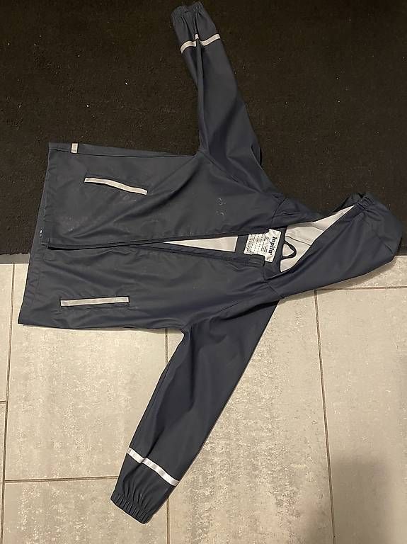 Lupilu Giacche & Cappotti: Regenjacke 110/116 – Usato da Tumegl/Tomils venduto da tiger358
