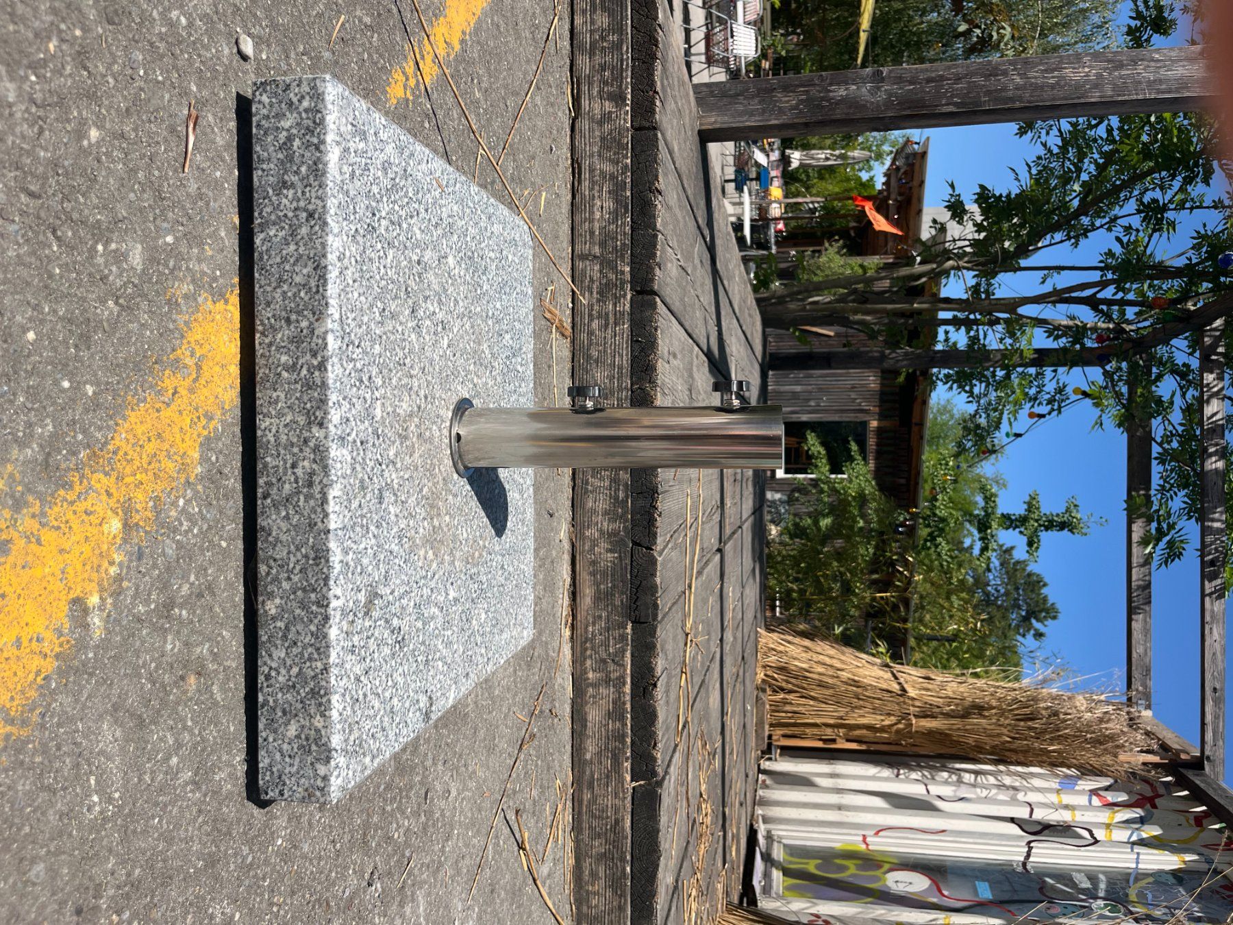 Altro: Sonnenschirmständer, fast neuwertig 2 – Usato da Zürich venduto da ell_dc9v 2