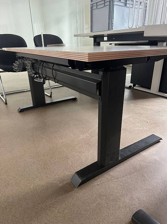 Tables: Lifttisch – D'occasion à Zürich par SWP_ZH 1