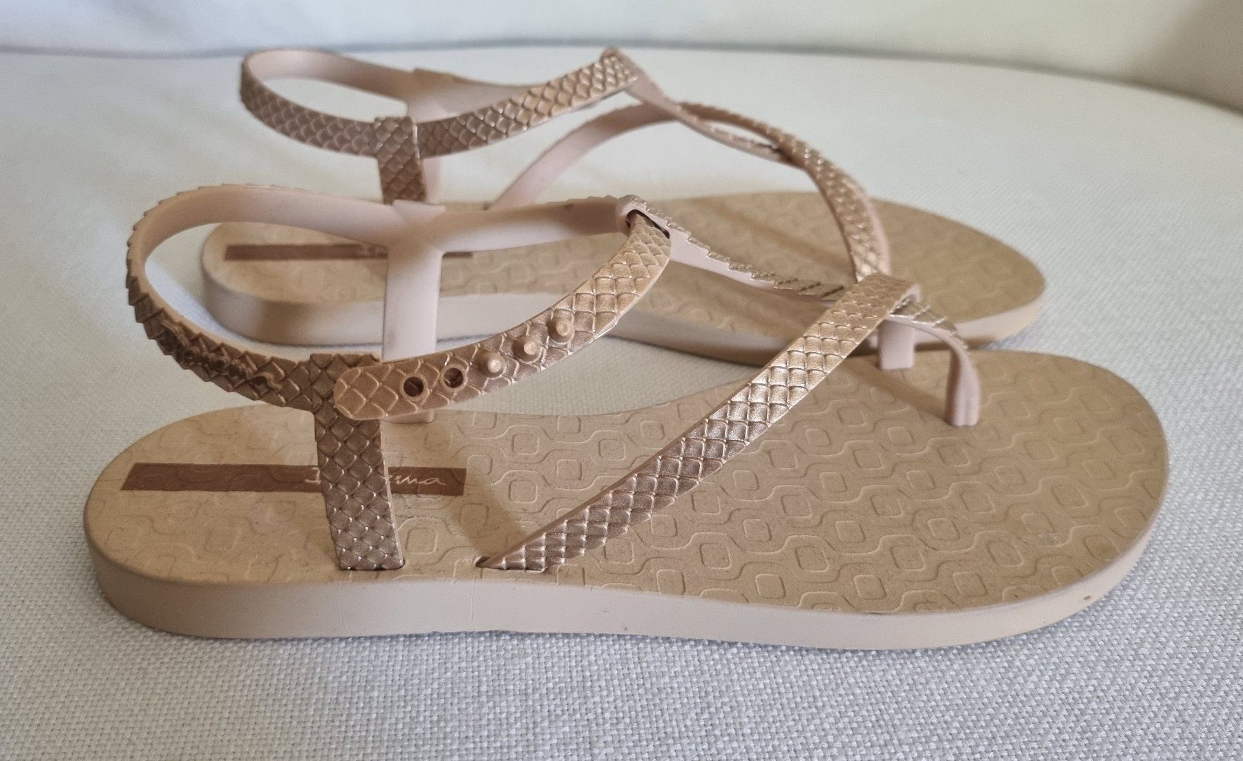 Flipperkästen: Ipanema Sandalen Grösse 37 – Gebraucht aus Bern von milaro 1
