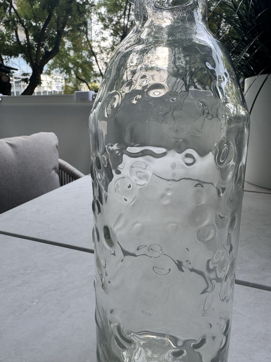 Autres vaisselles & verres: Sodabär Glasflasche transparent strukturiert  – D'occasion à zürich par Bailey17 2