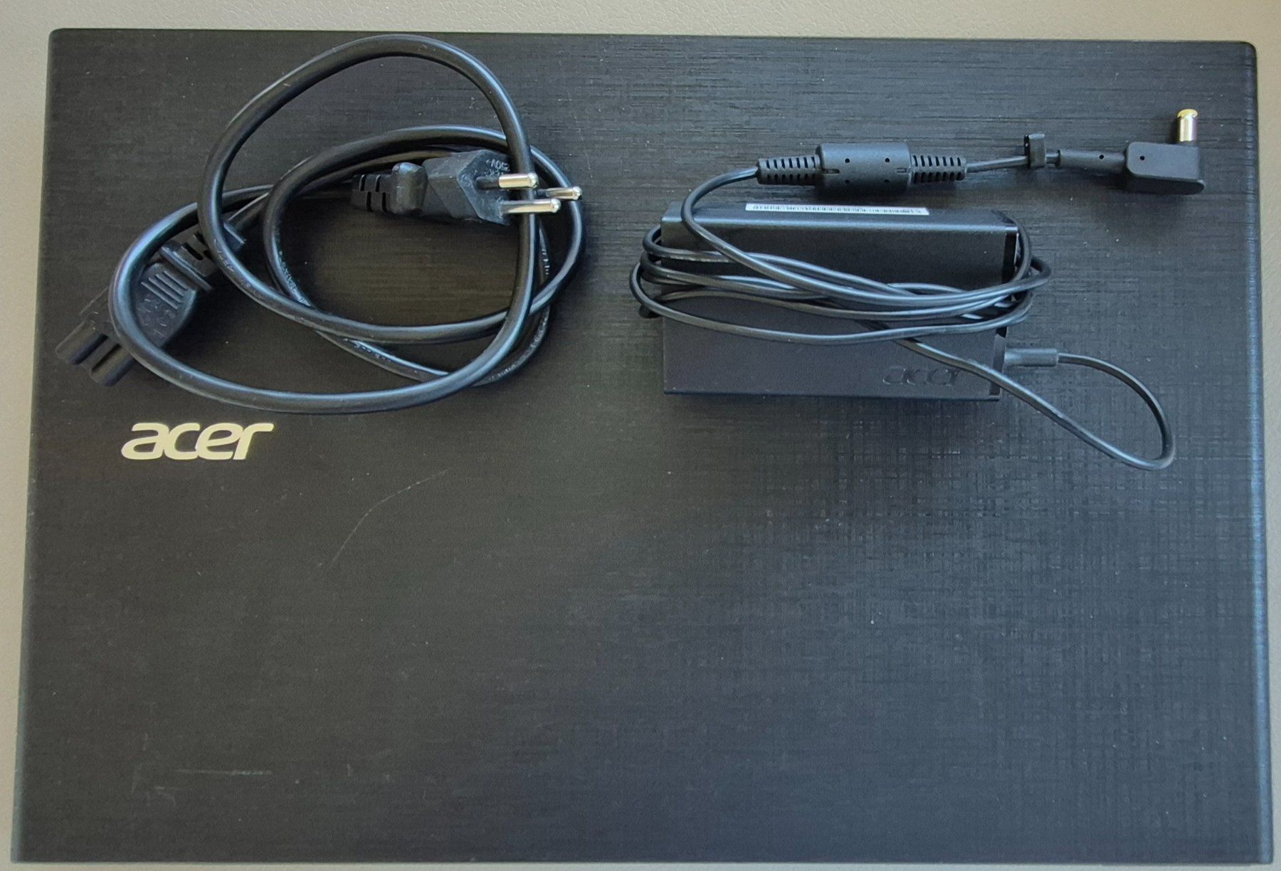 Acer Notebook: Notebook Acer Aspire F 15 – Usato da St.Gallen venduto da maribello 4