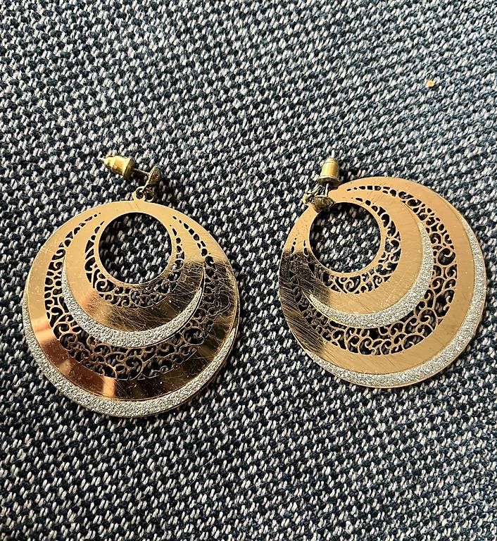 Boucles d'oreille: Ohrringe  – D'occasion à Basel par medscape2506