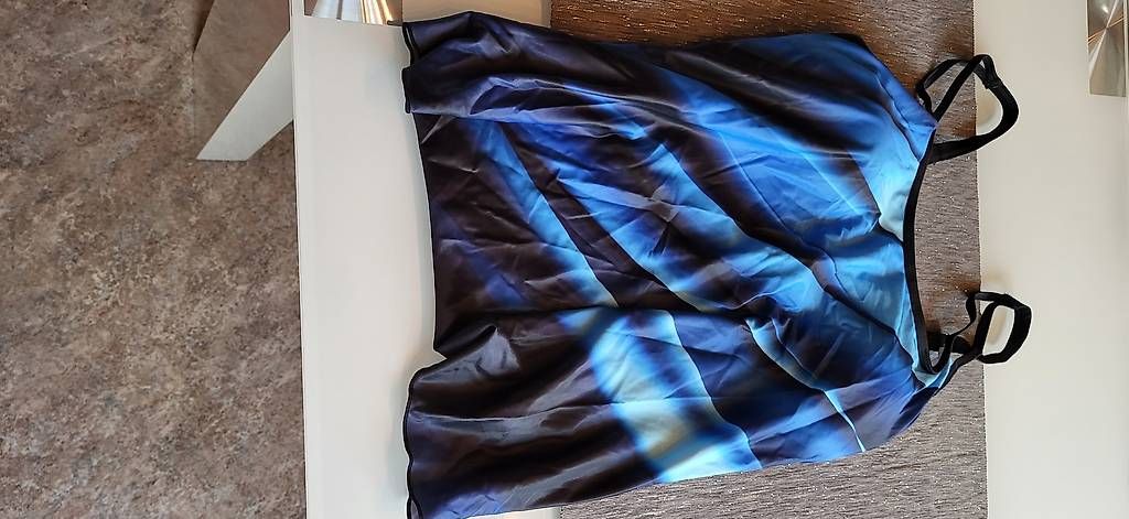 Tuniche: Taikini grösse L, mit Strandtunika, Kleiderpaket  – Usato da Laupen BE venduto da Ursulam3635 1