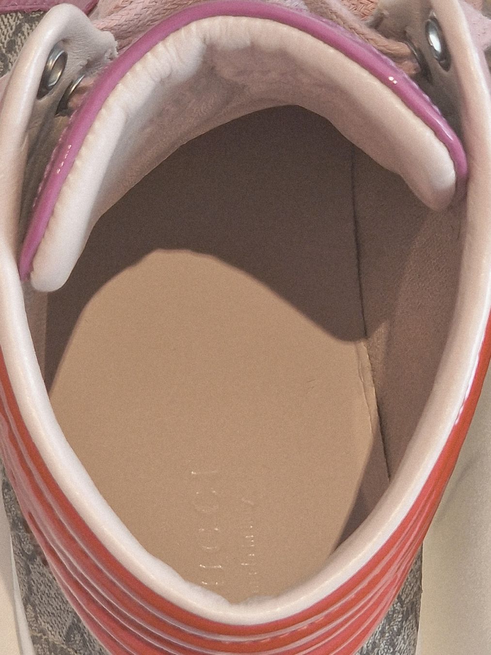 Gucci Chaussures femmes: Gucci Canvas Sneaker Gr. 39 – D'occasion à Herrenhof par wolke__7 6