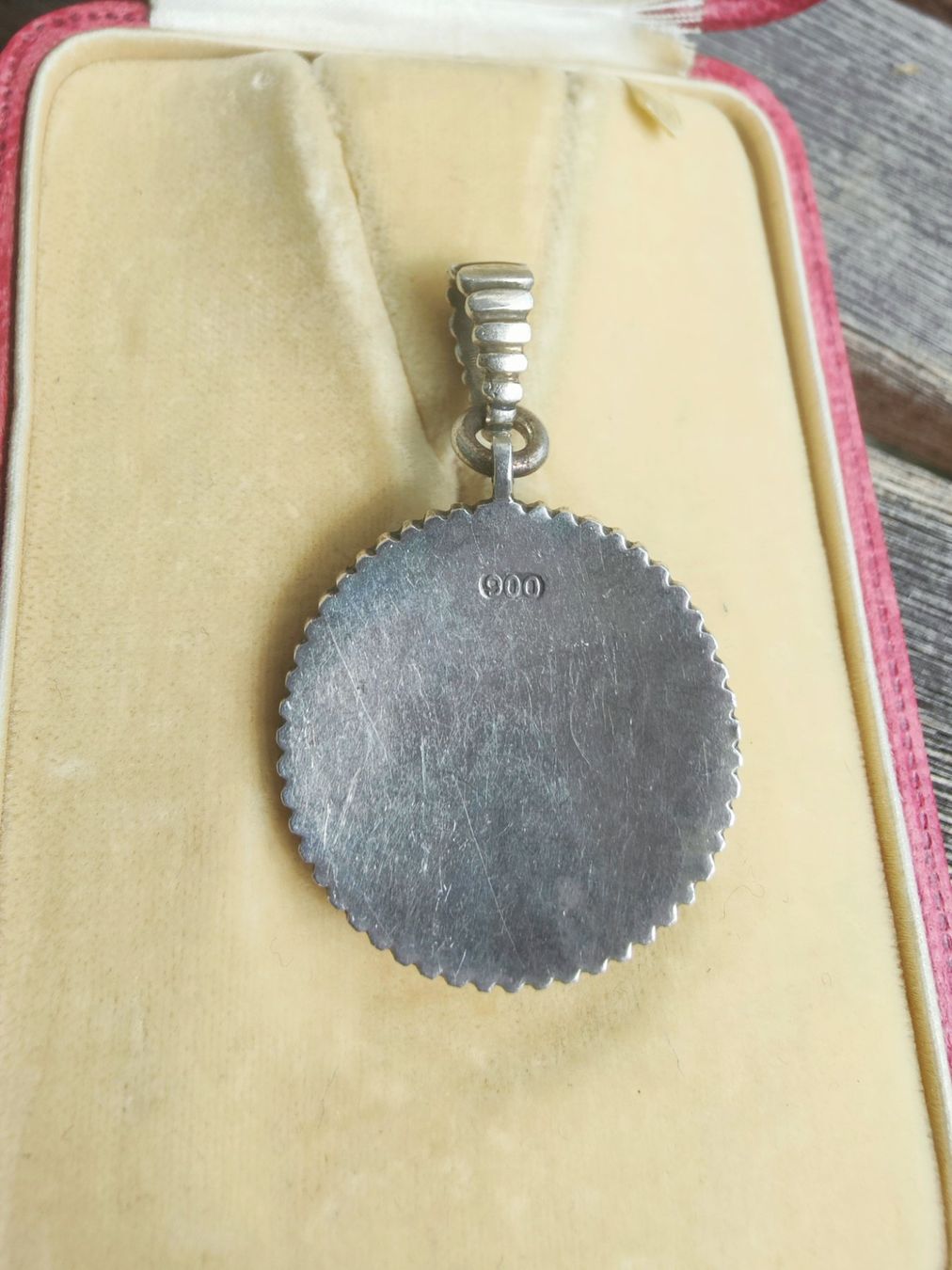 Ciondoli: Antik Jugendstil Cabochon Mondstein Silber 900 Anhänger – Usato da Schwyz venduto da chopaya 7