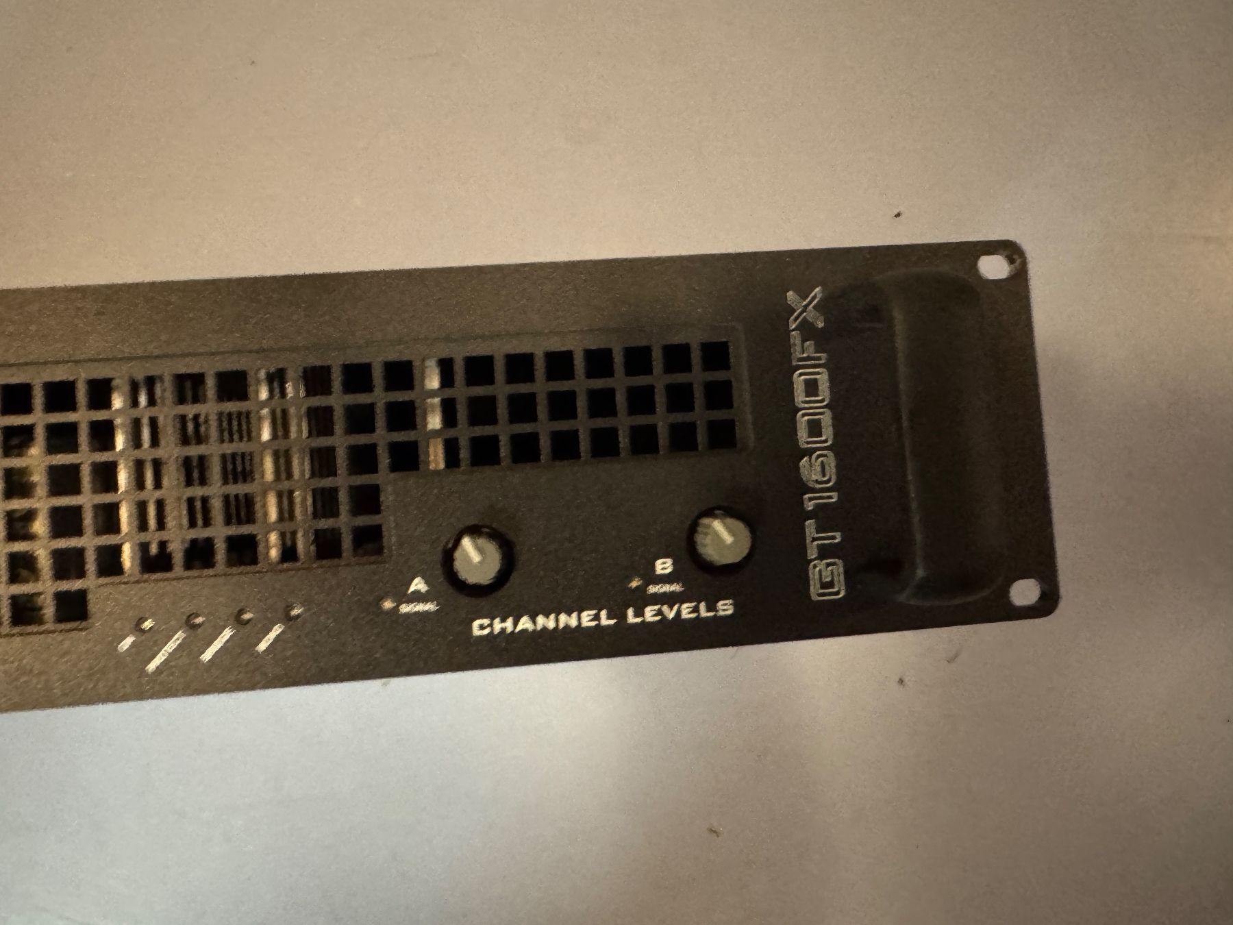 Amplificatori: Matrix GT1600FX Endstufe / Power Amp – Usato da Frauenfeld venduto da P.T.__1991 3