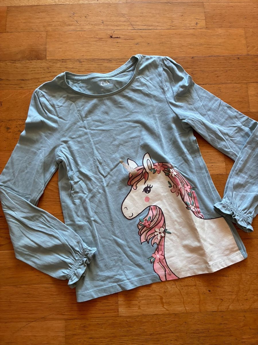 Maglioni & Felpe: Schönes Langarmshirt Gr. 140 – Usato da Richterswil venduto da duffi326464