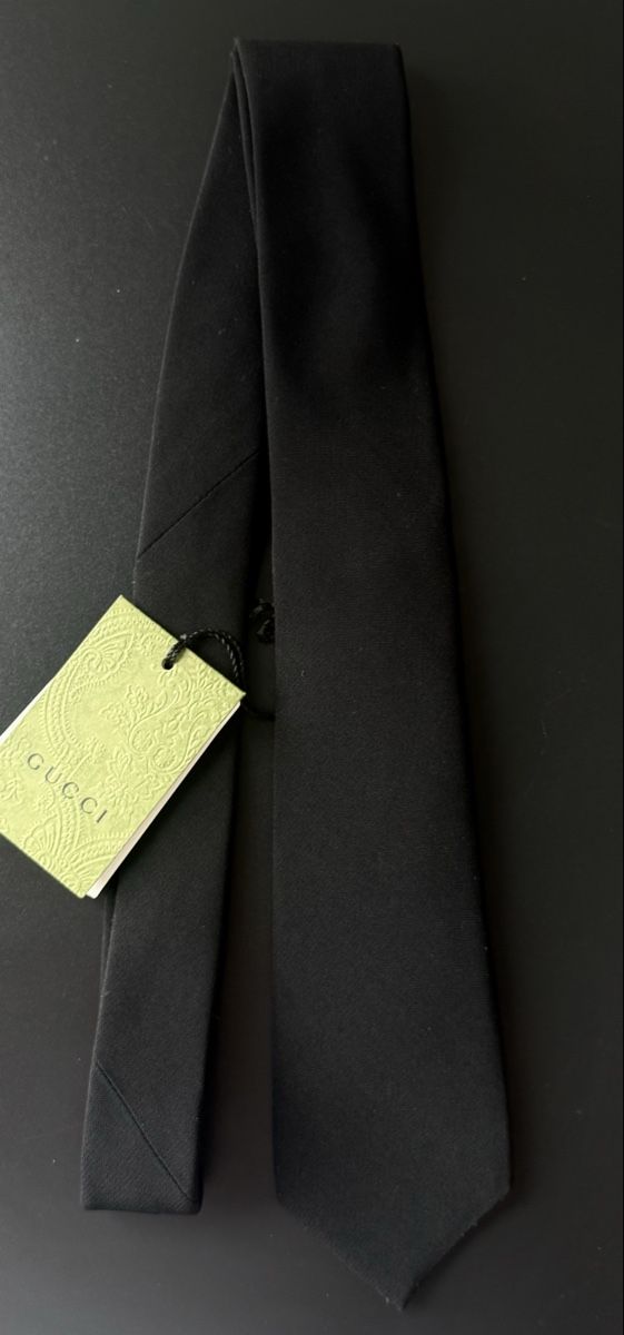 Gucci Cravatte: Gucci Krawatte/ Schwarz/ brandneu – Nuovo e nell'imballaggio originale da Kilchberg ZH venduto da man_7q9s 1