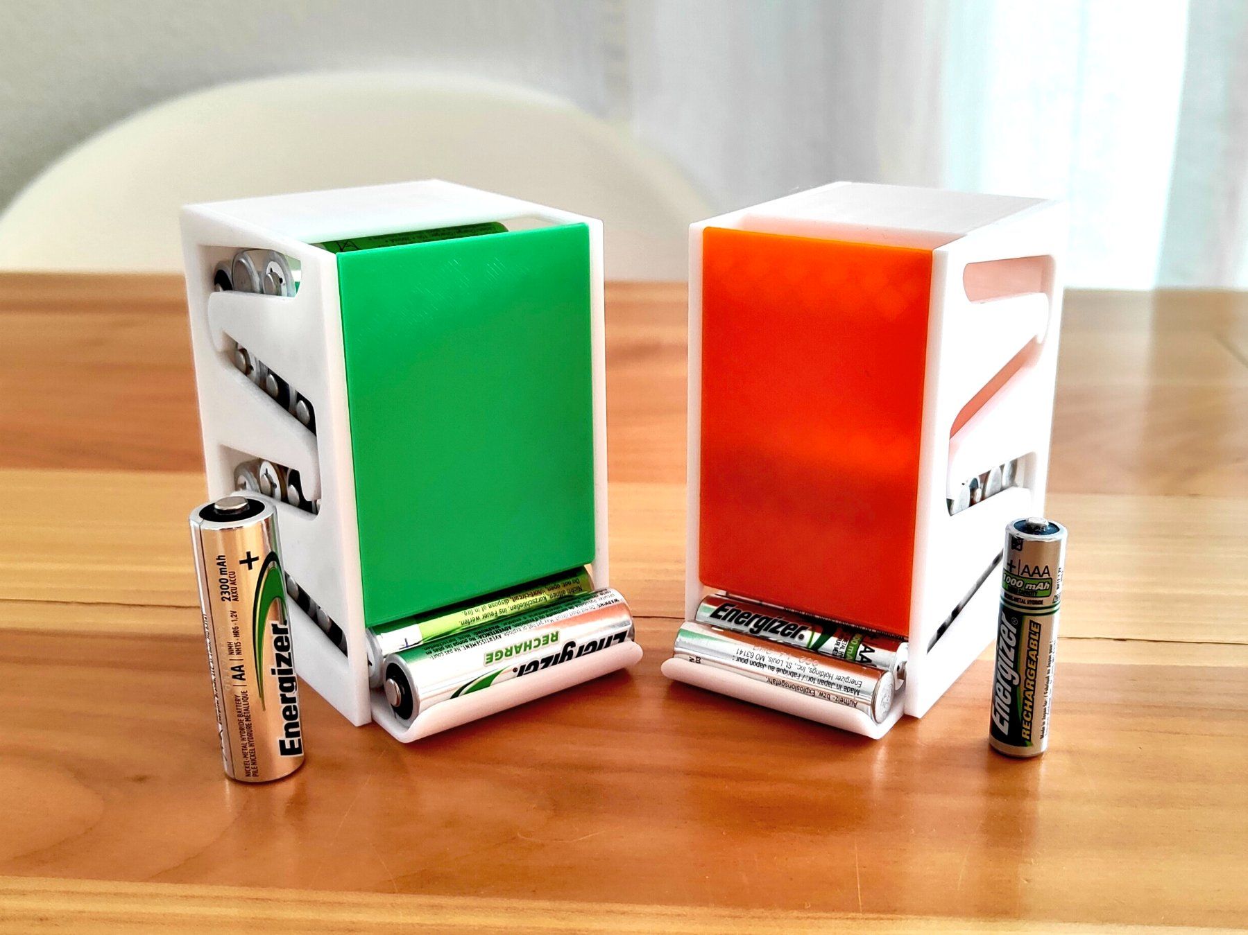 Altro per Gastronomia & Hotel: Distributeurs de piles AA et AAA - compacts et pratiques – Nuovo e nell'imballaggio originale da Renens VD venduto da sin_sdr6