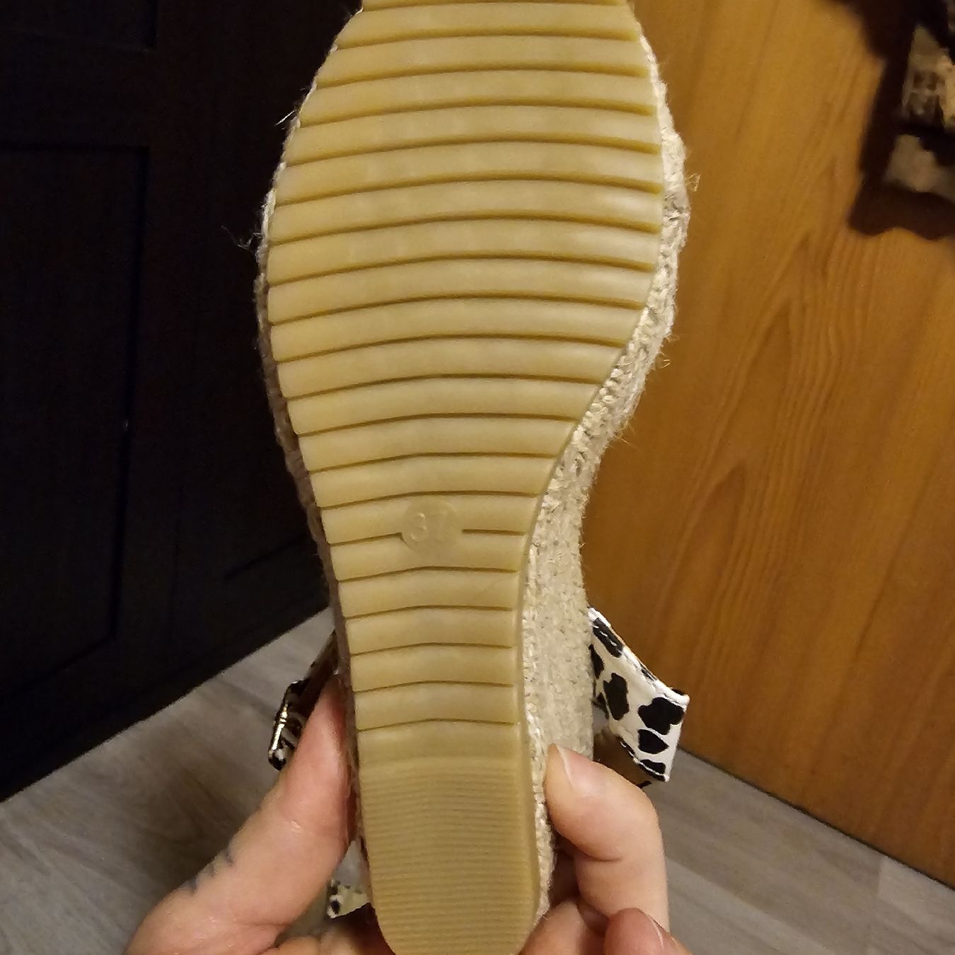 Chaussures femmes: Sandalen 37 – Neuf (Voir description) à Horw par BPi. 3