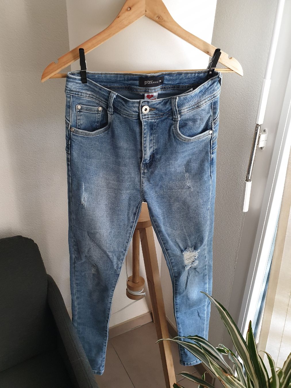 Jeans: Ripped Skinny Jeans, Size 38 – Nuovo e nell'imballaggio originale da Aigle venduto da Smagbrelle18