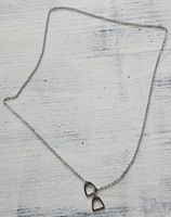 Elegante Silberkette mit Steigbügel-Anhänger