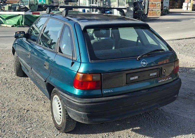 Thule Portapacchi: Opel Astra F Thule Dachträger – Usato da Bischofszell venduto da ALKA1988 1