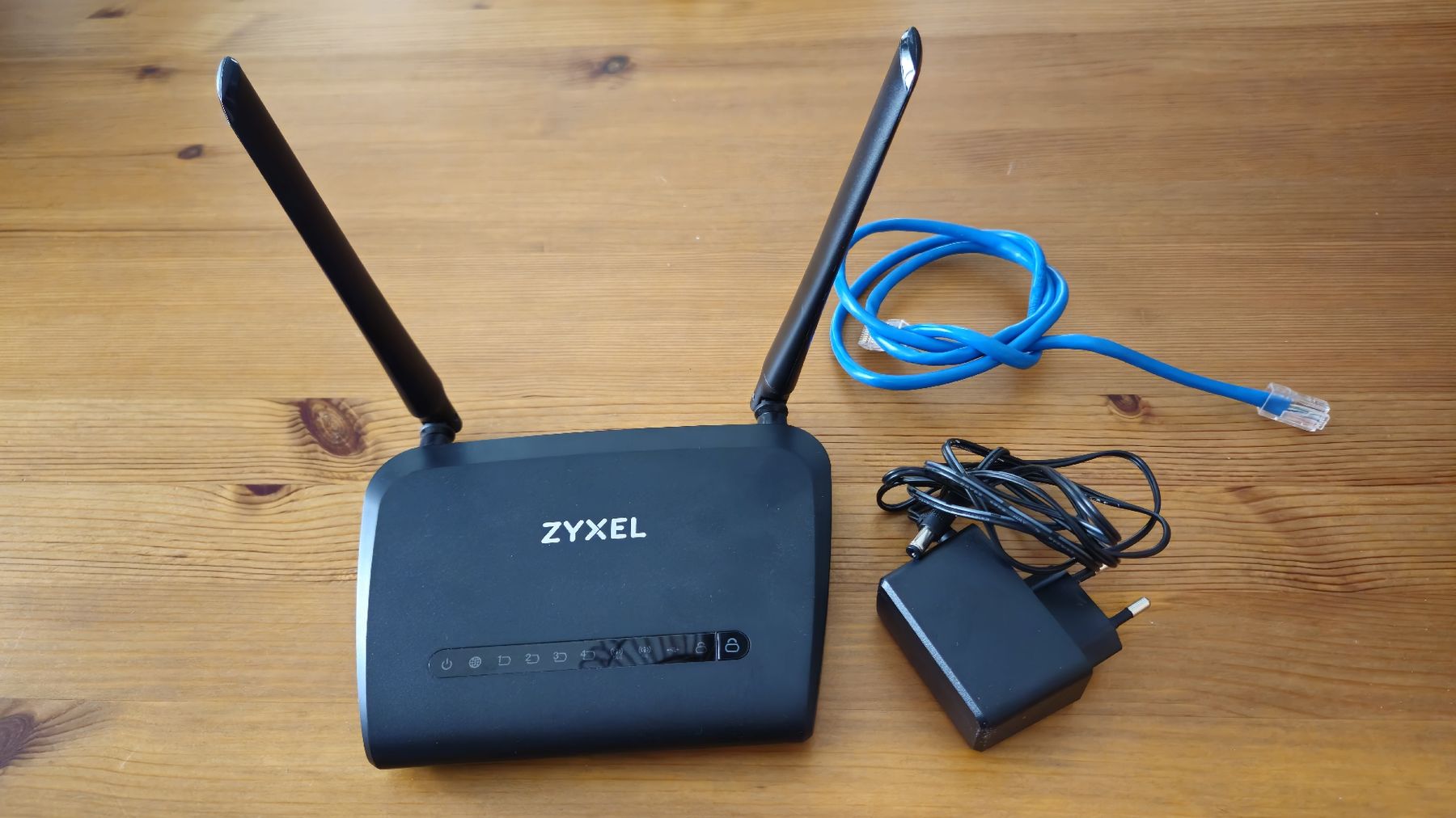 Zyxel Modem & Router: WLAN-Router Zyxel NBG6515 – Usato da Neunkirch venduto da shortina 1